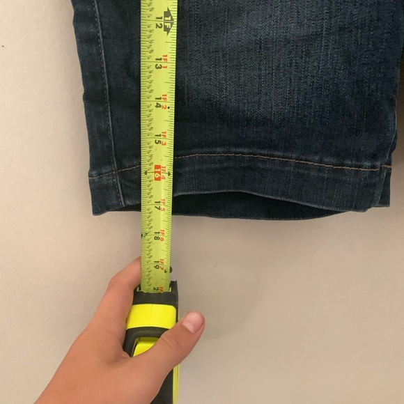 Lee regular fit mid rise jean shorts - Picture 8 of 8